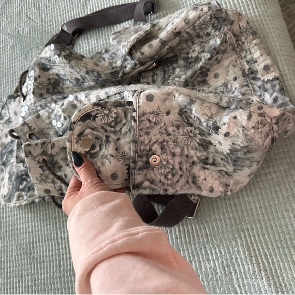 Pink Sequin Backpack - Picture 5 of 7